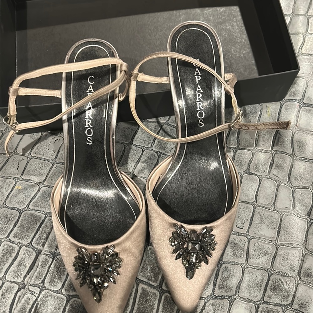 Worn only once . beautiful for any dressy occasion.